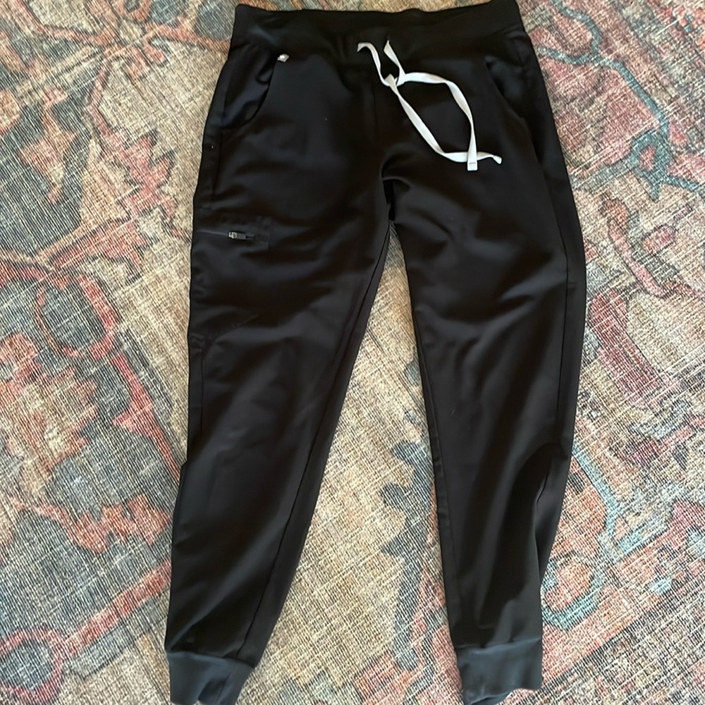 FIGS Zamora joggers